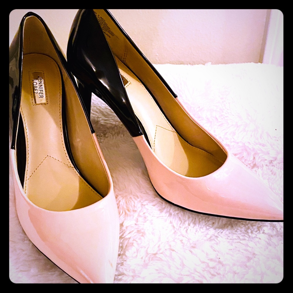 Black and Pink Pumps by Jennifer Lopez!